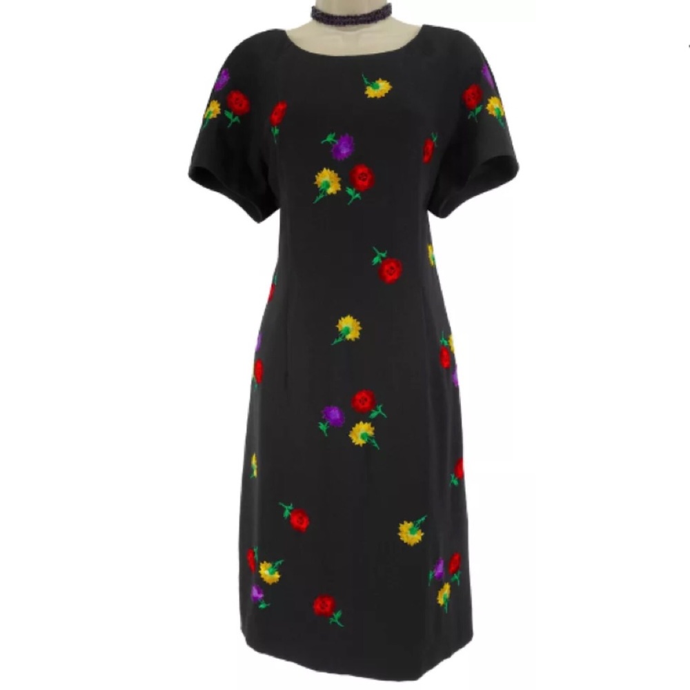 BLACK SHEATH w/EMBROIDERED FLOWERS